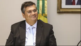Entrega de título de cidadão piauiense ao Governador Flávio Dino é adiada.