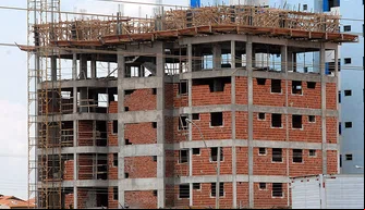 Comissão pode votar cota do Minha Casa Minha Vida para trabalhador da construção civil.