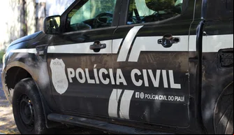 Viatura da Polícia Civil