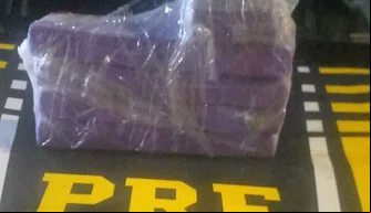 PRF apreende mais de 4kg de maconha na BR-343, em Parnaíba