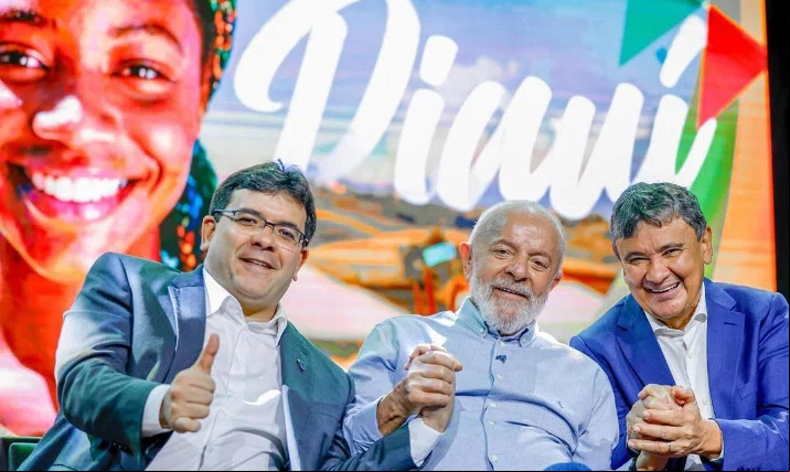 Lula participa do encerramento da Caravana Federativa em Teresina