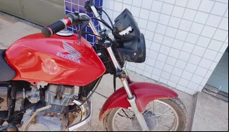 Motocicleta envolvida em acidente