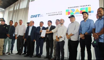 Governador do Piauí e DNIT assinam ordem de serviço para duplicação da BR-343