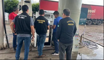 Procon e Imepi fiscalizam e autuam 9 postos de combustível na região de Picos