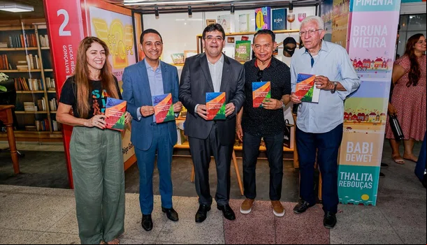 governador Rafael Fonteles visita estandes e destaca importância da literatura